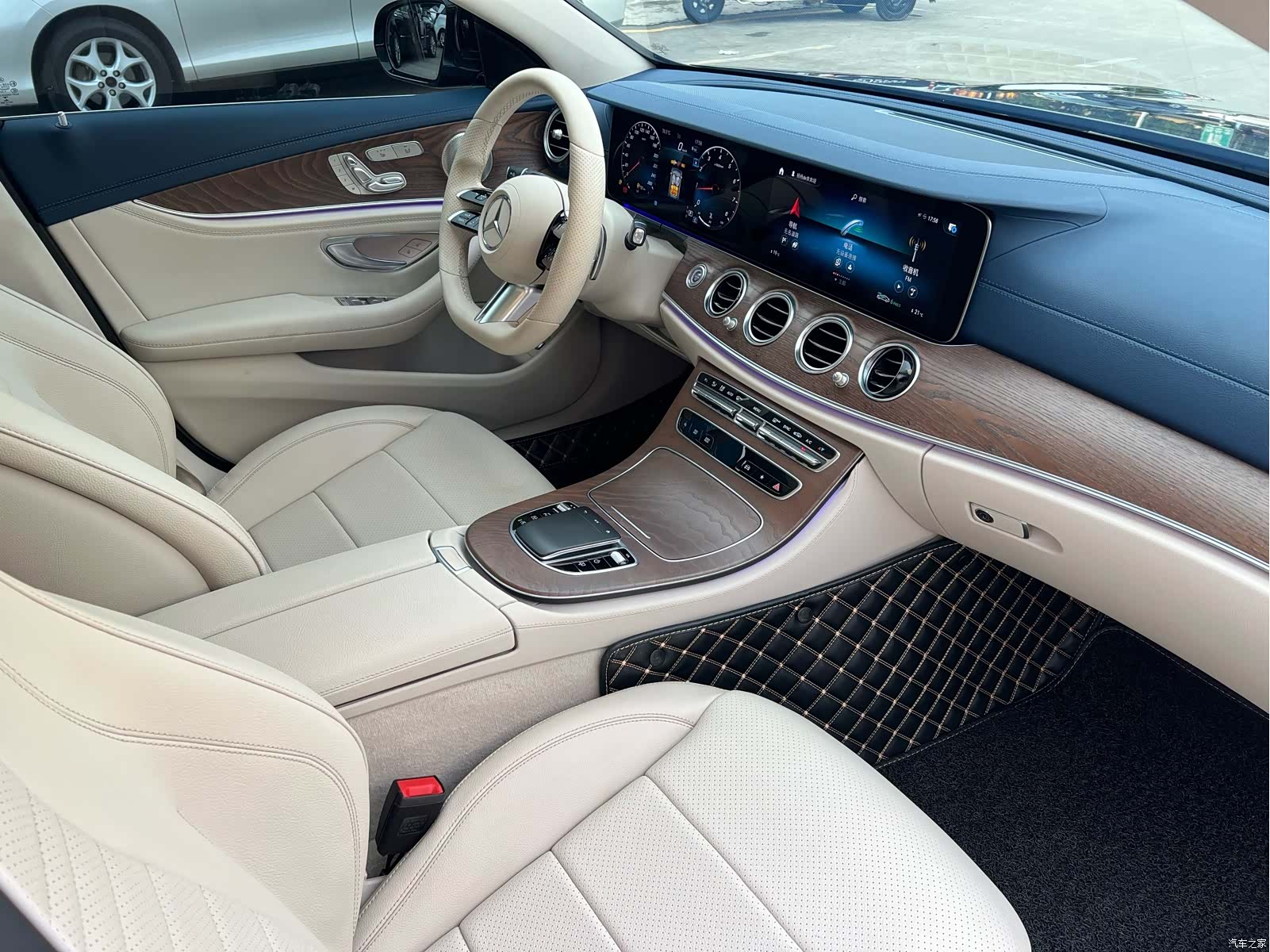 Mercedes-Benz E-Class, 2022 8