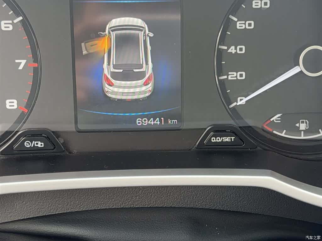 Geely Emgrand, 2020 12