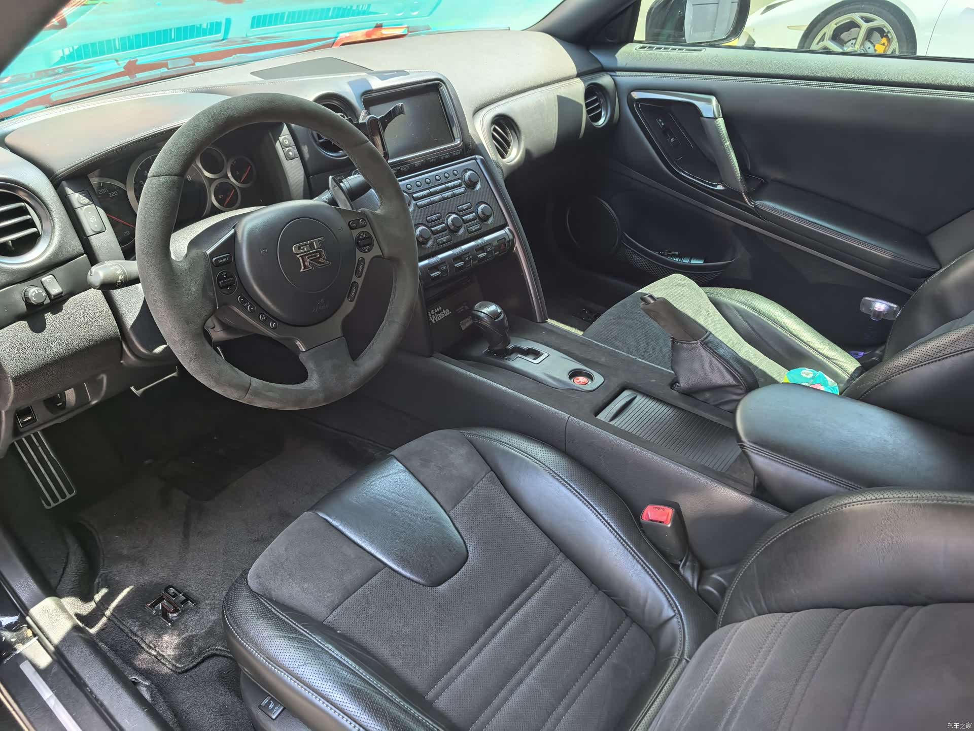 Nissan GT-R, 2013 6