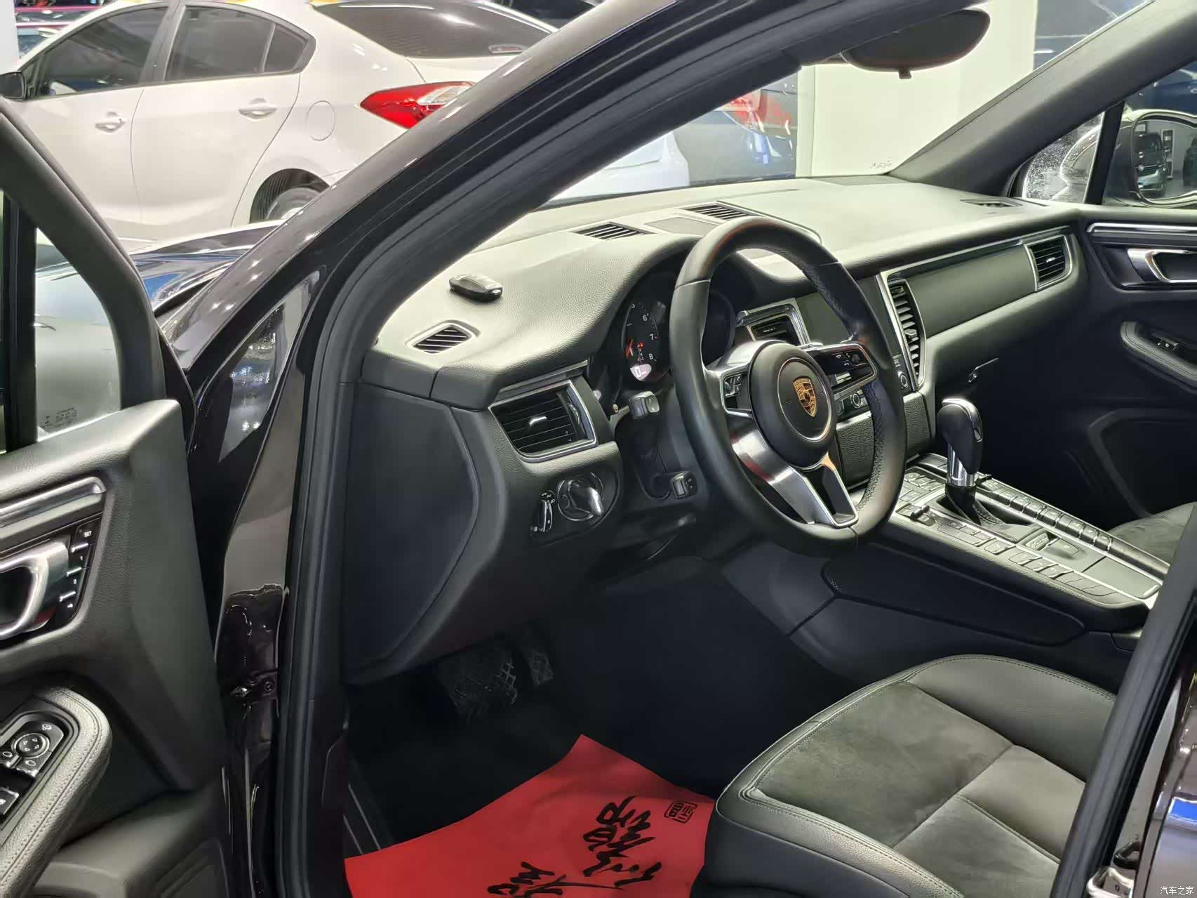 Porsche Macan, 2018 все фото