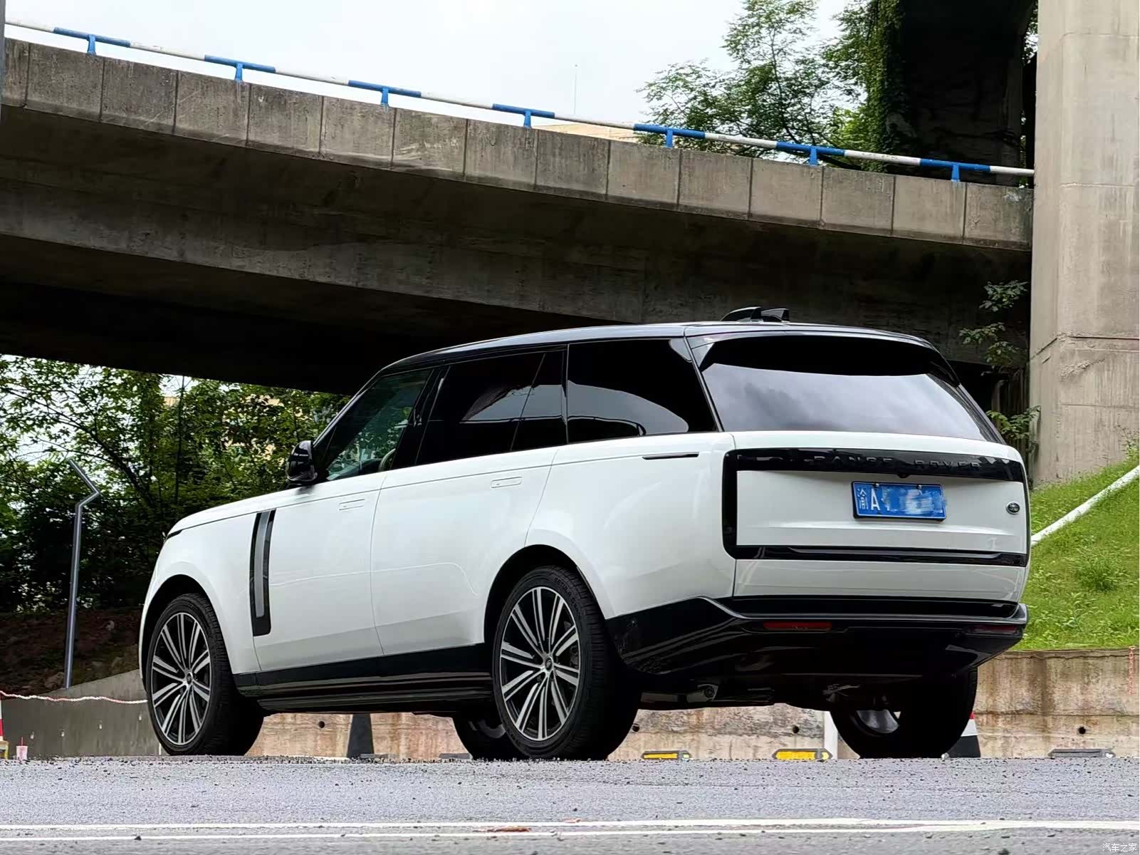 Land Rover Range Rover, 2025 3