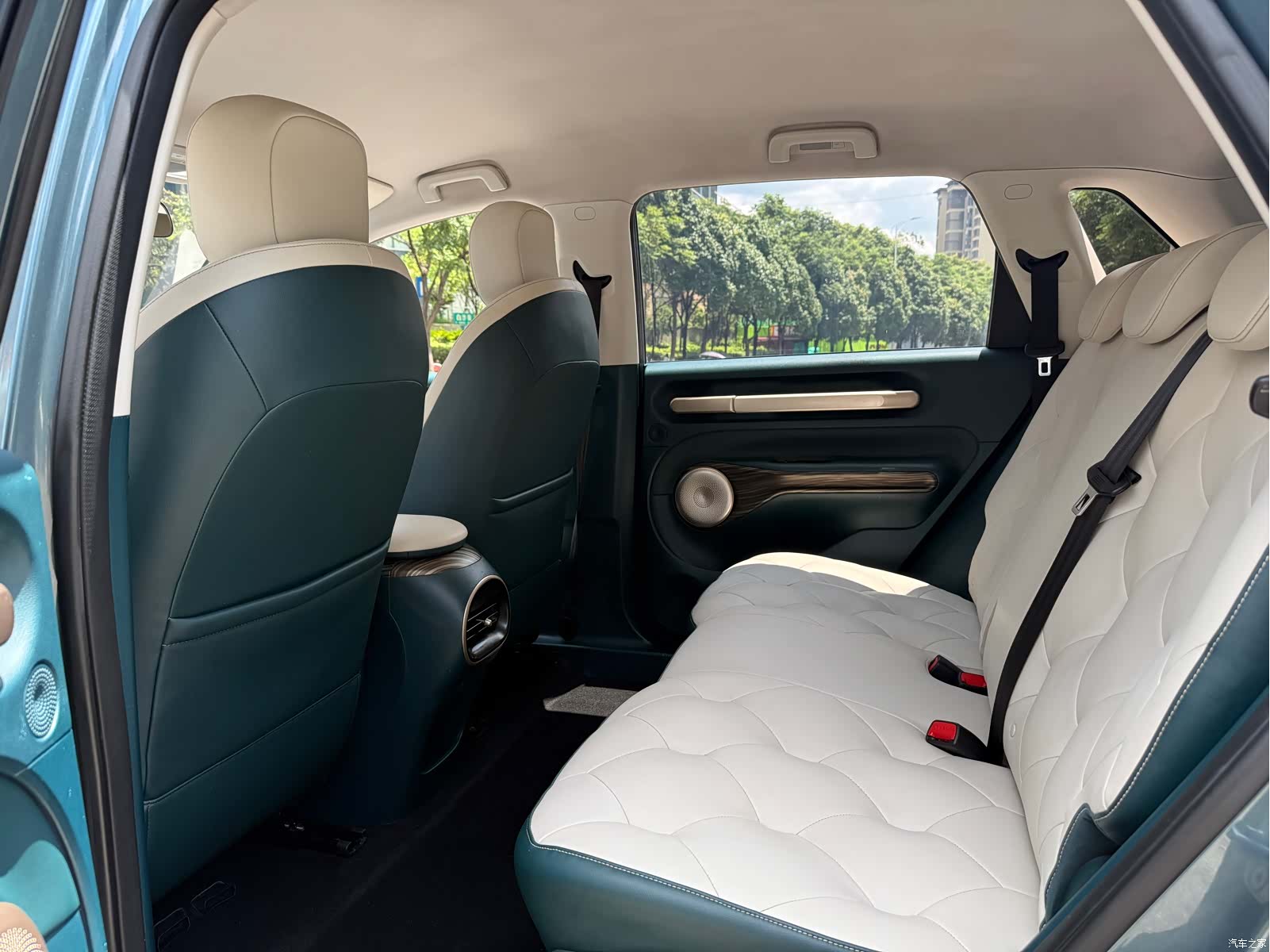 Wuling 460, 2023 9