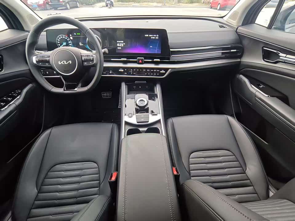 Kia Lion Platinum expands the world