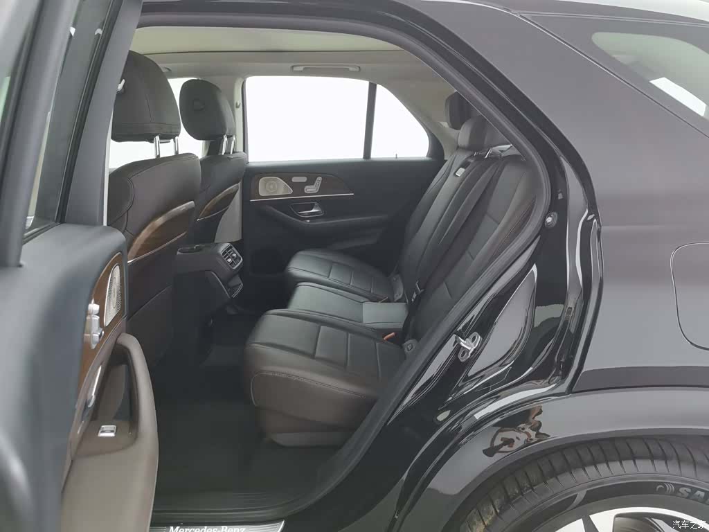 Mercedes-Benz GLE, 2022 15