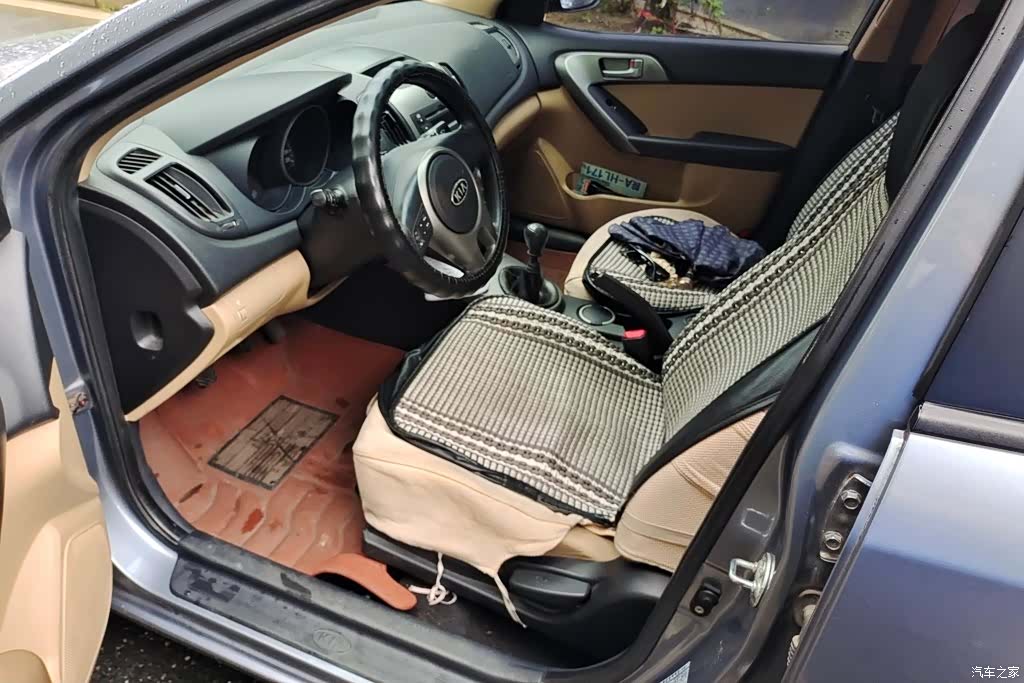 Kia GL, 2012 9