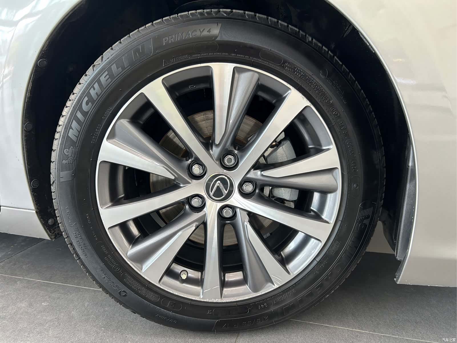 Lexus ES, 2019 15