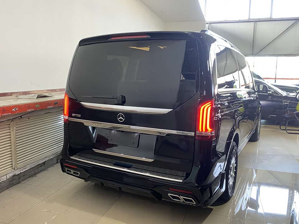 Mercedes-Benz V-class