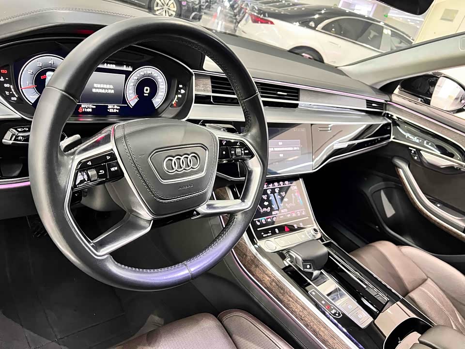 Audi A8
