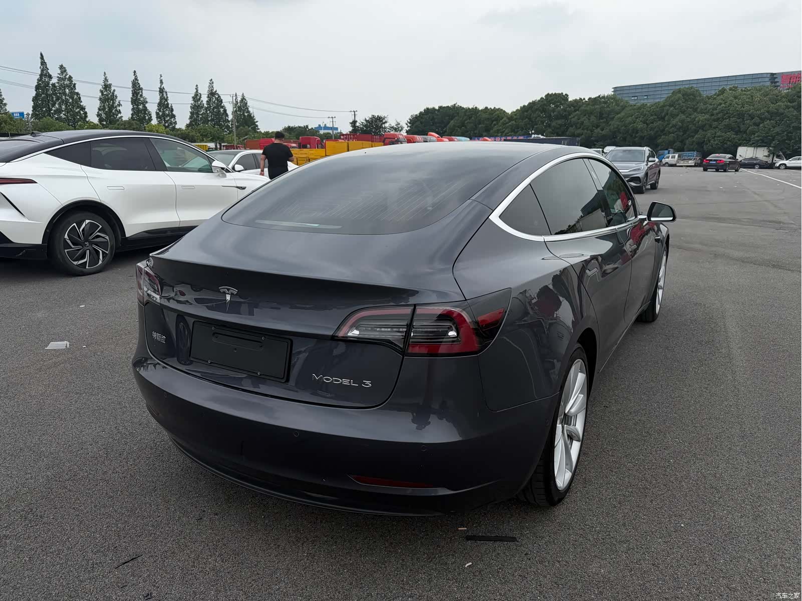 Tesla Model 3, 2020 12