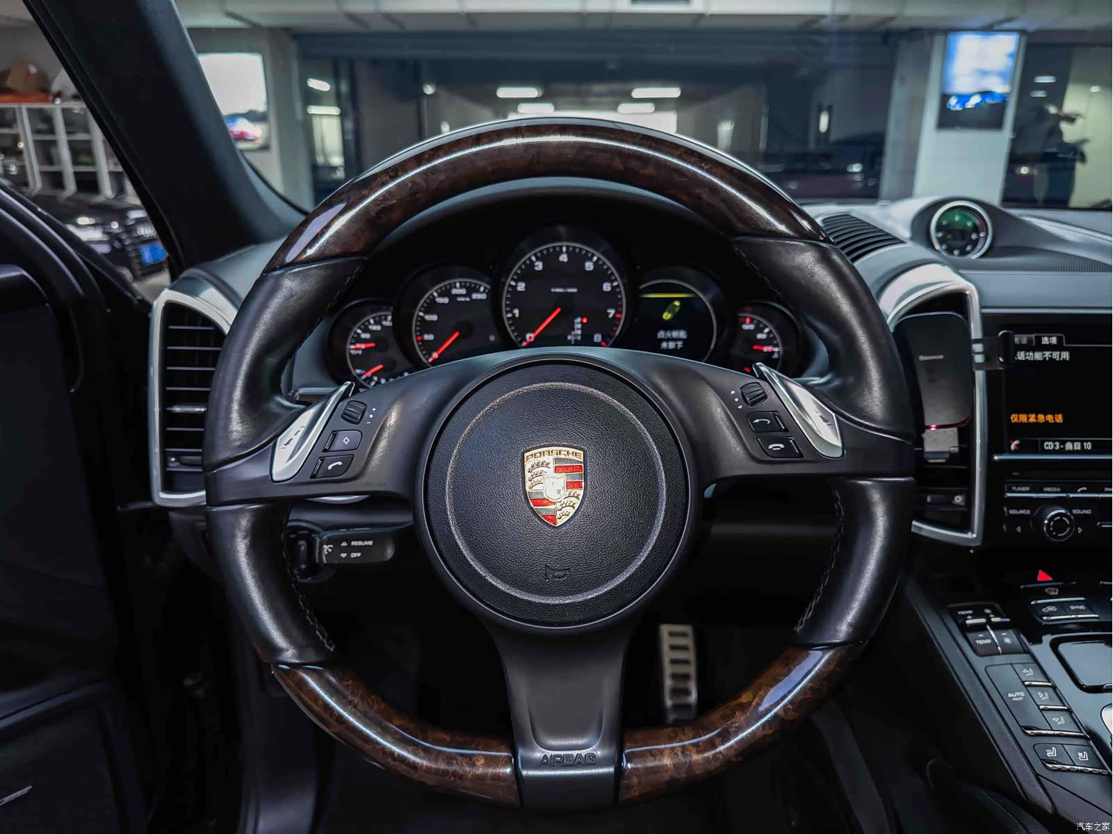 Porsche Cayenne, 2013 10
