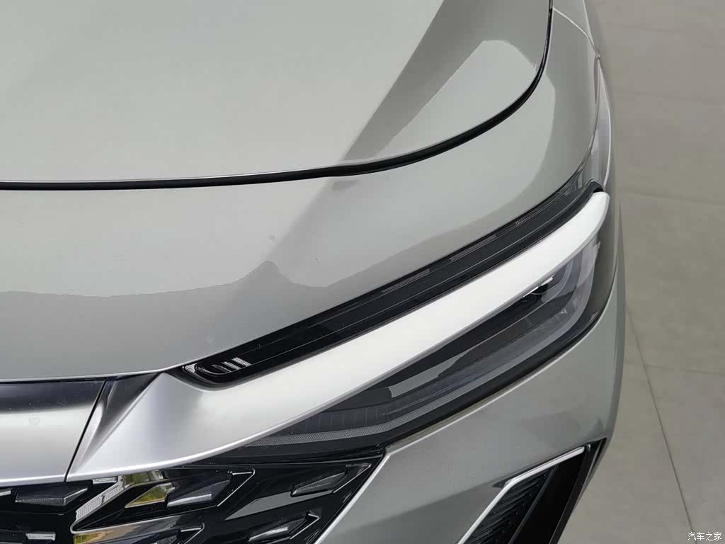 Chery Arrizo 8, 2023 7