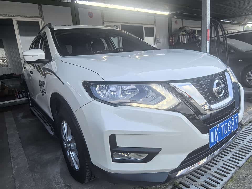 Nissan Qijun