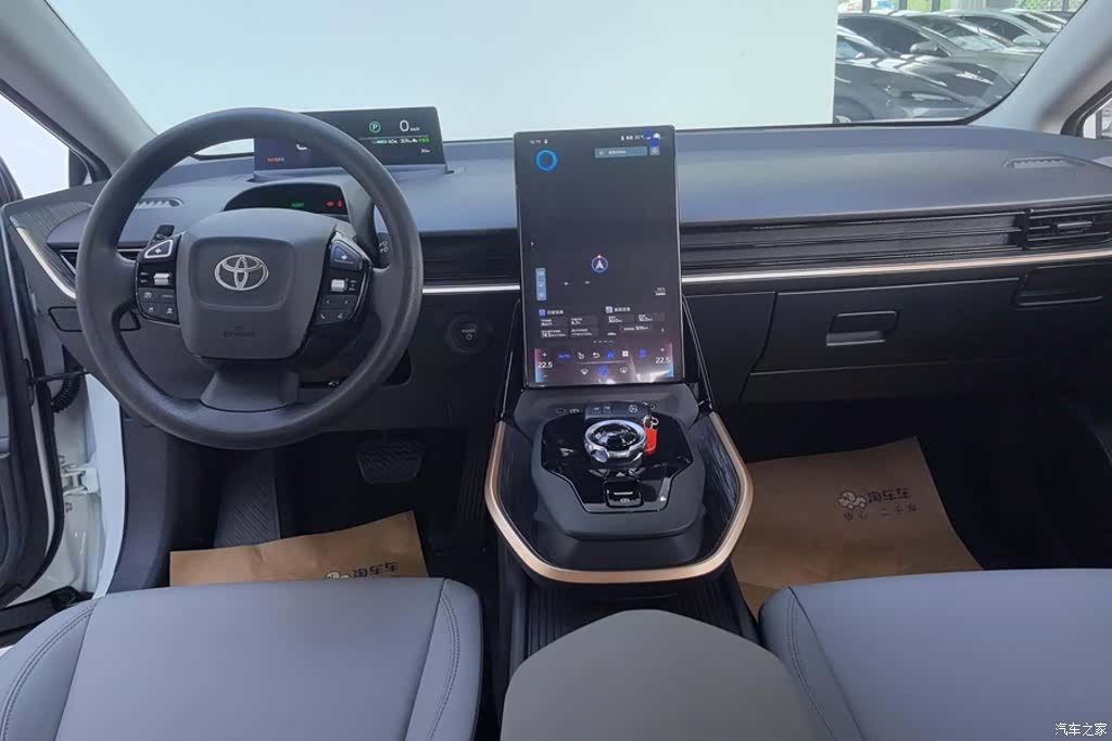 Toyota bZ3, 2026 12