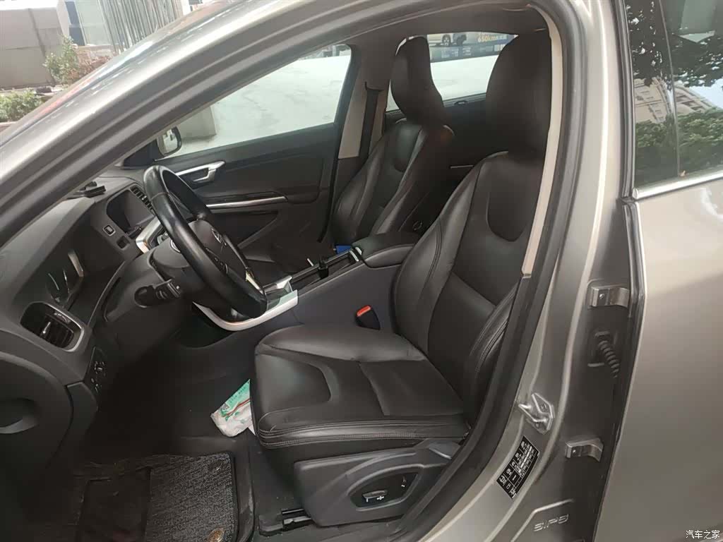 Volvo S60, 2014 8