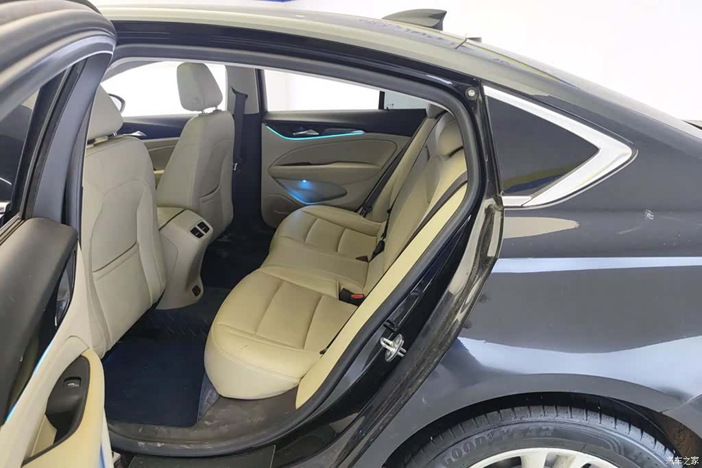 Buick Regal, 2022 11