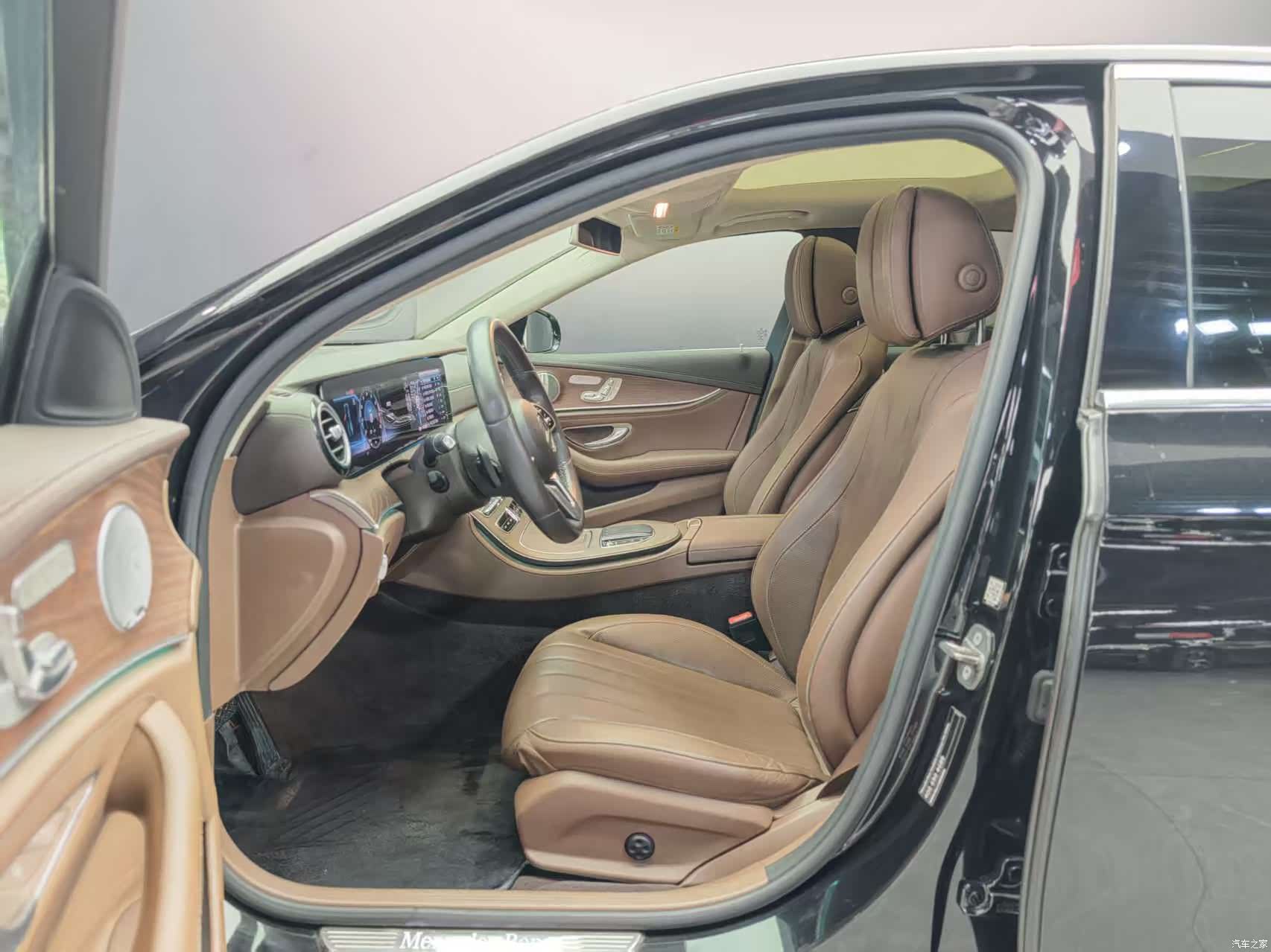 Mercedes-Benz E-Class, 2020 3