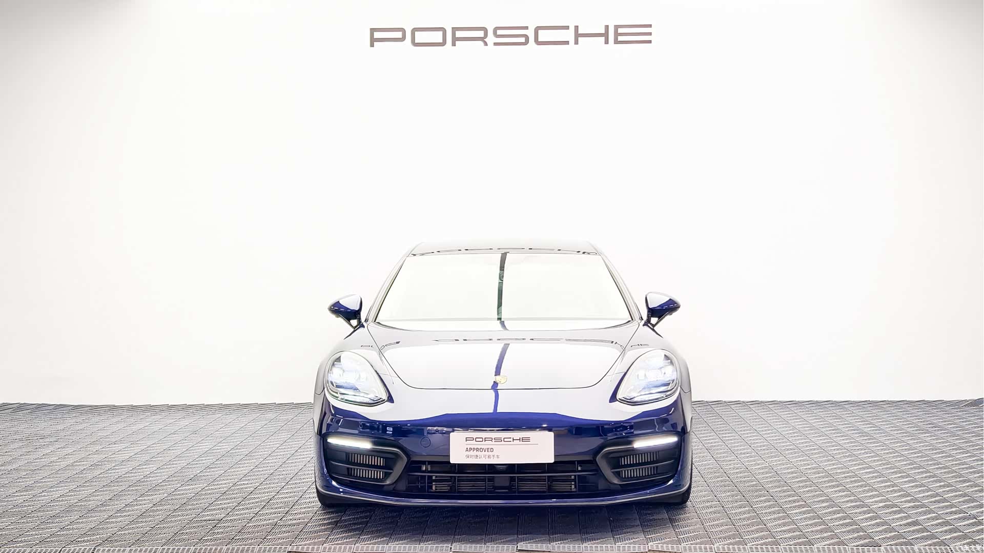 Porsche Panamera, 2022 2