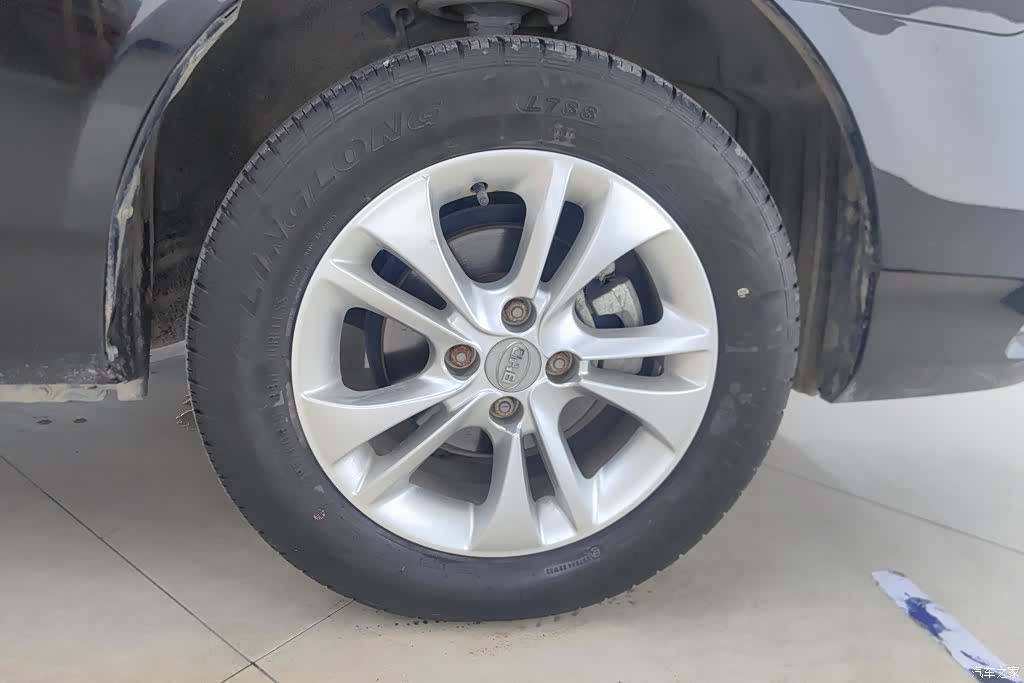 BYD F3, 2018 6