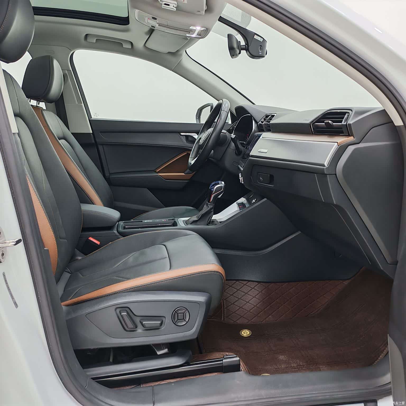 Audi Q3, 2022 8