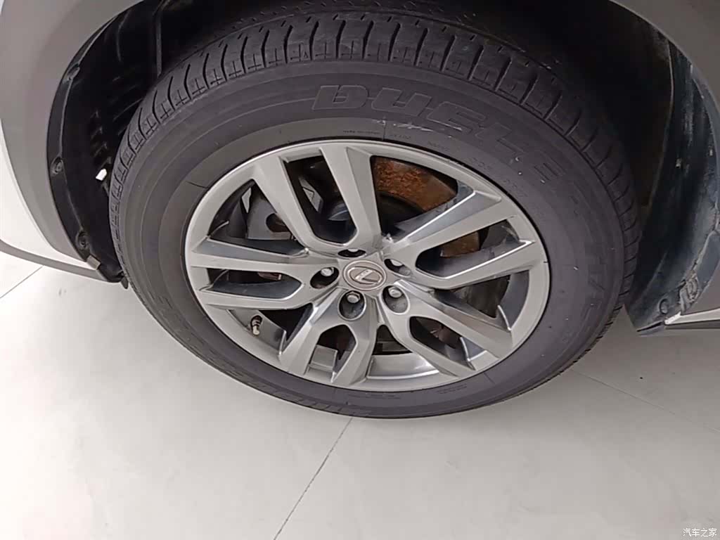 Lexus NX, 2015 23