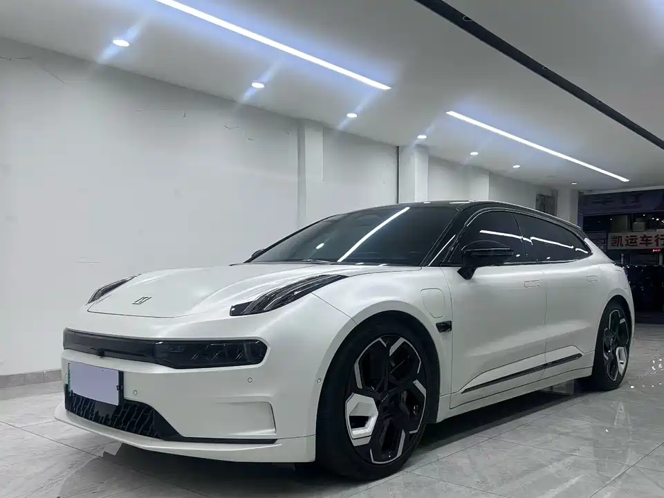 Zeekr 001
