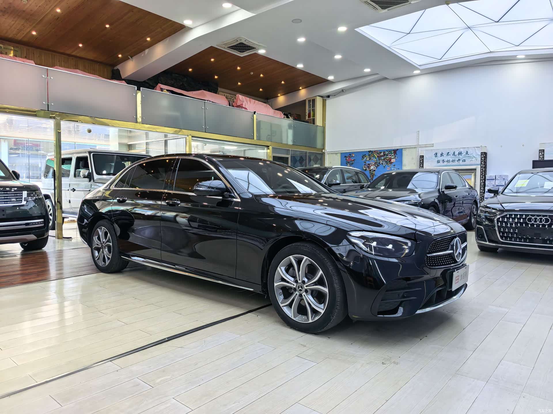 Mercedes-Benz E-Class, 2023 3