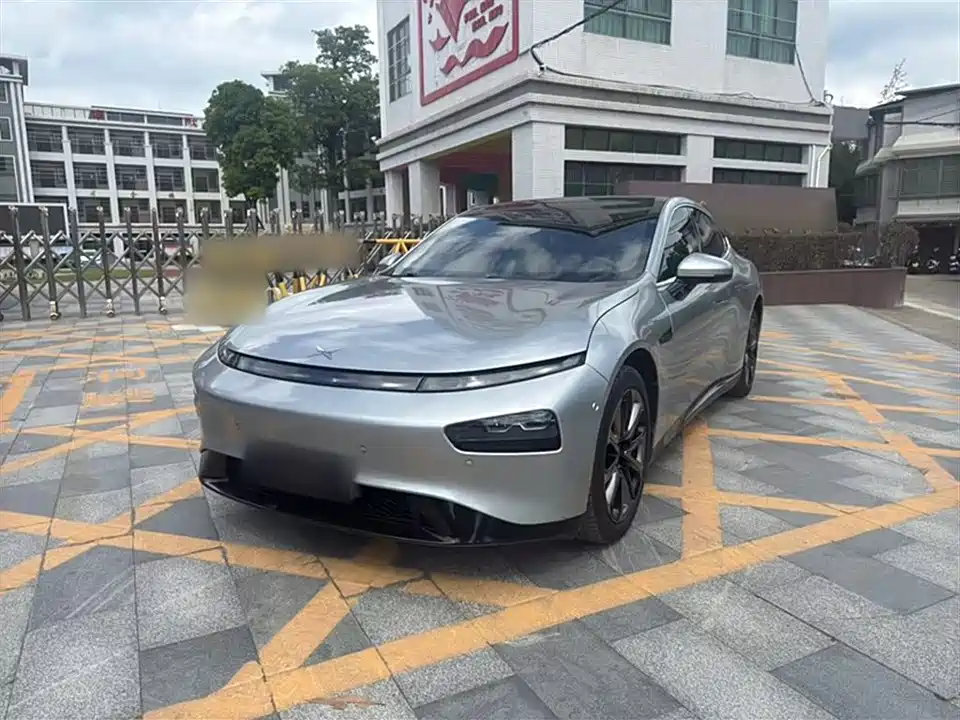 XPENG P7