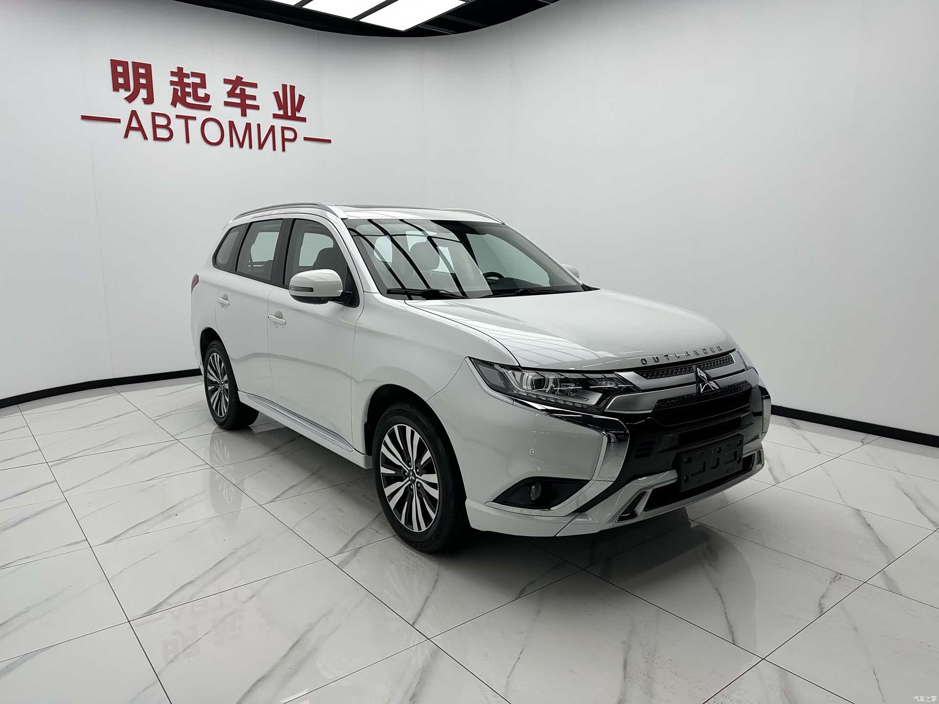 Mitsubishi Outlander, 2022 3