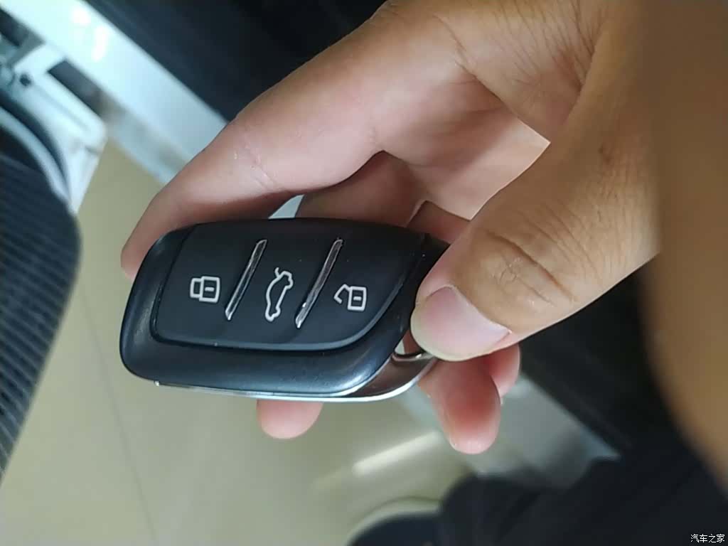 Roewe i5, 2025 9