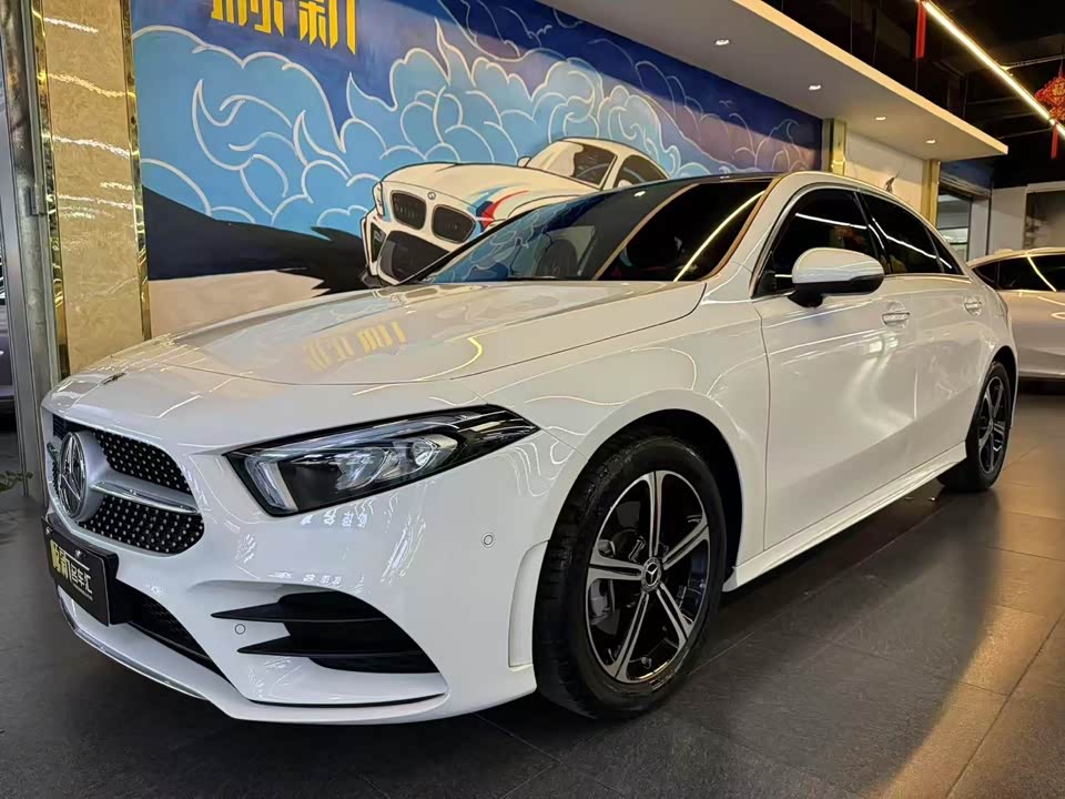 Mercedes-Benz Class A Mercedes-Benz Class A