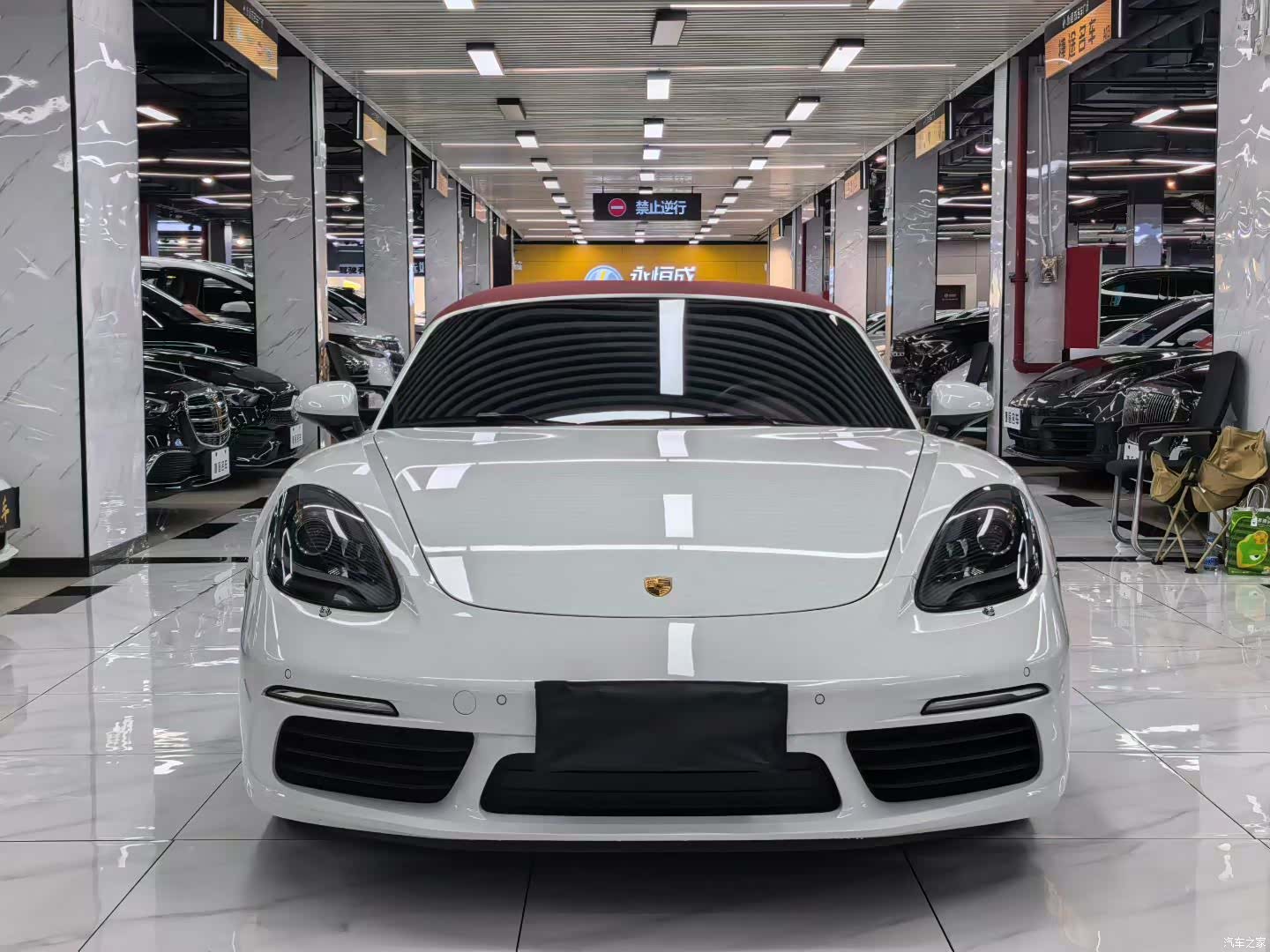 Porsche Boxster, 2022 2