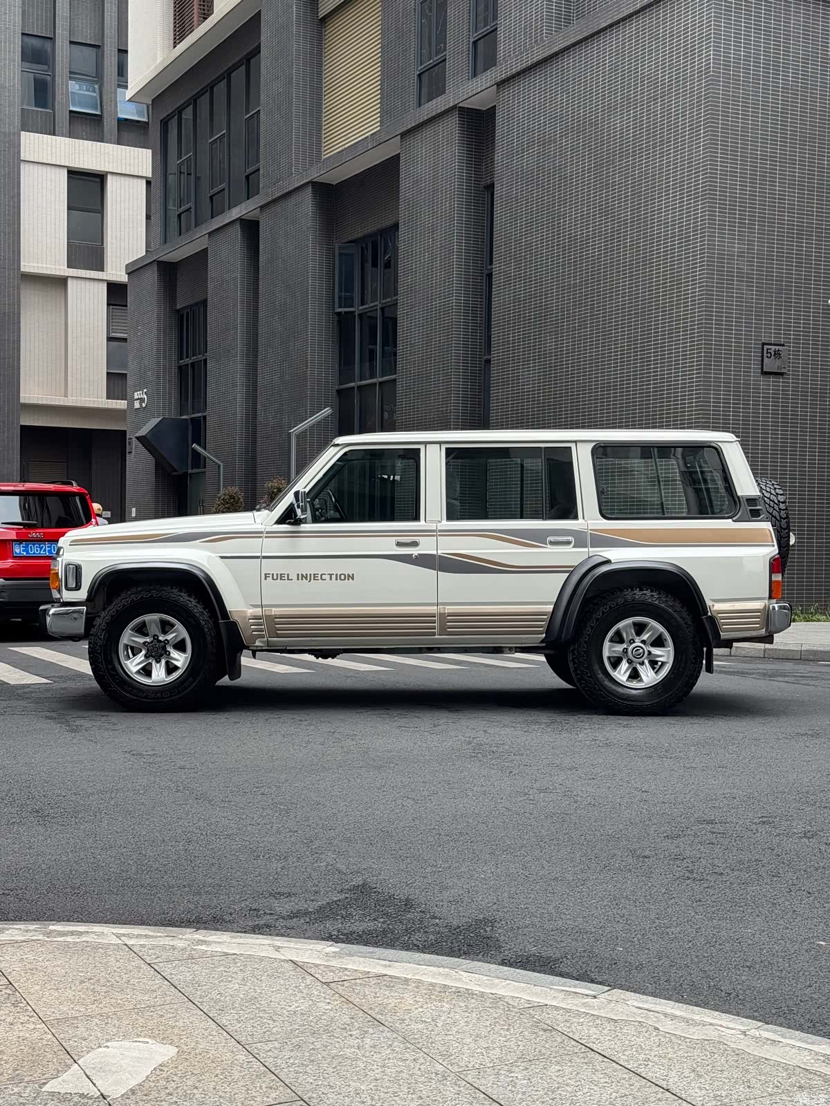 Nissan Patrol, 2004 6