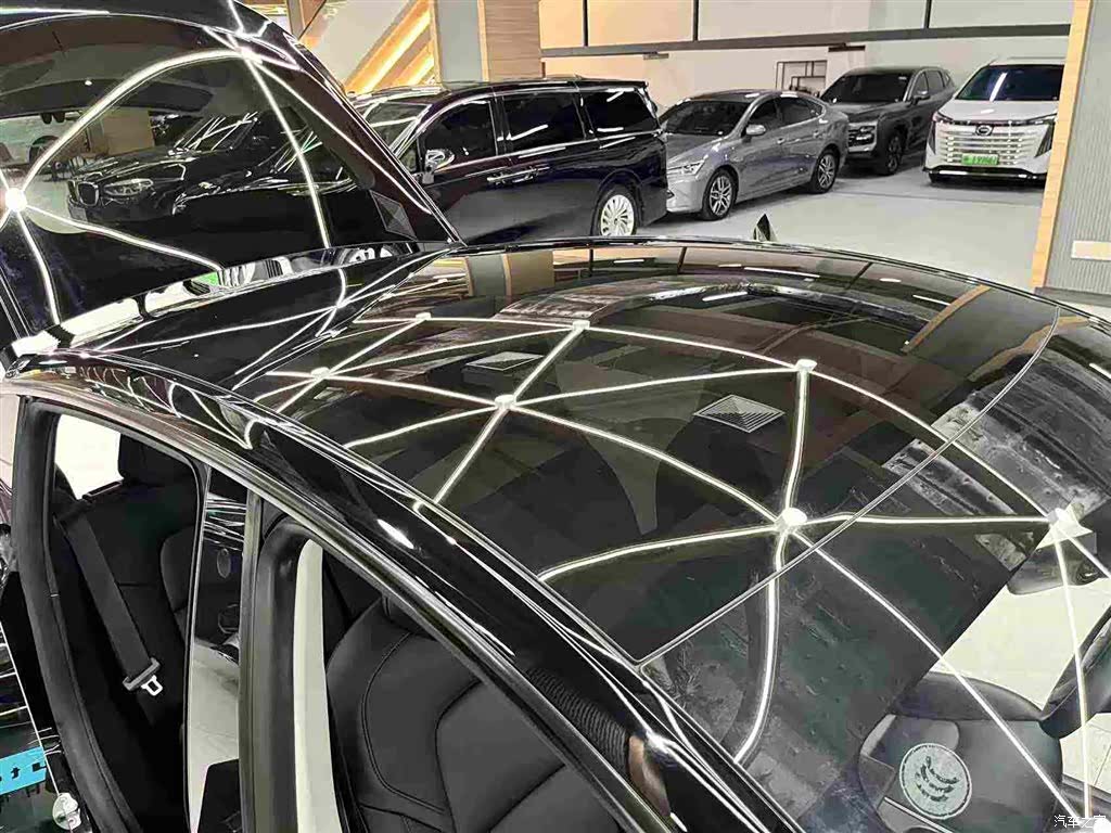 Tesla Model Y, 2022 14