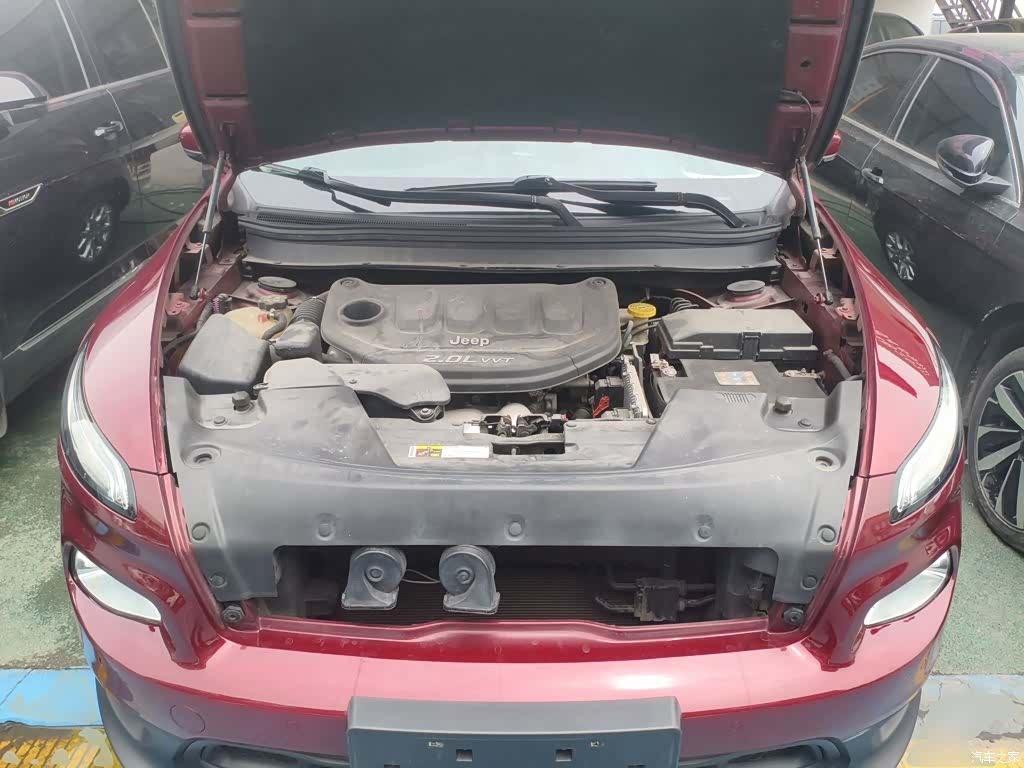 Jeep Cherokee, 2016 16