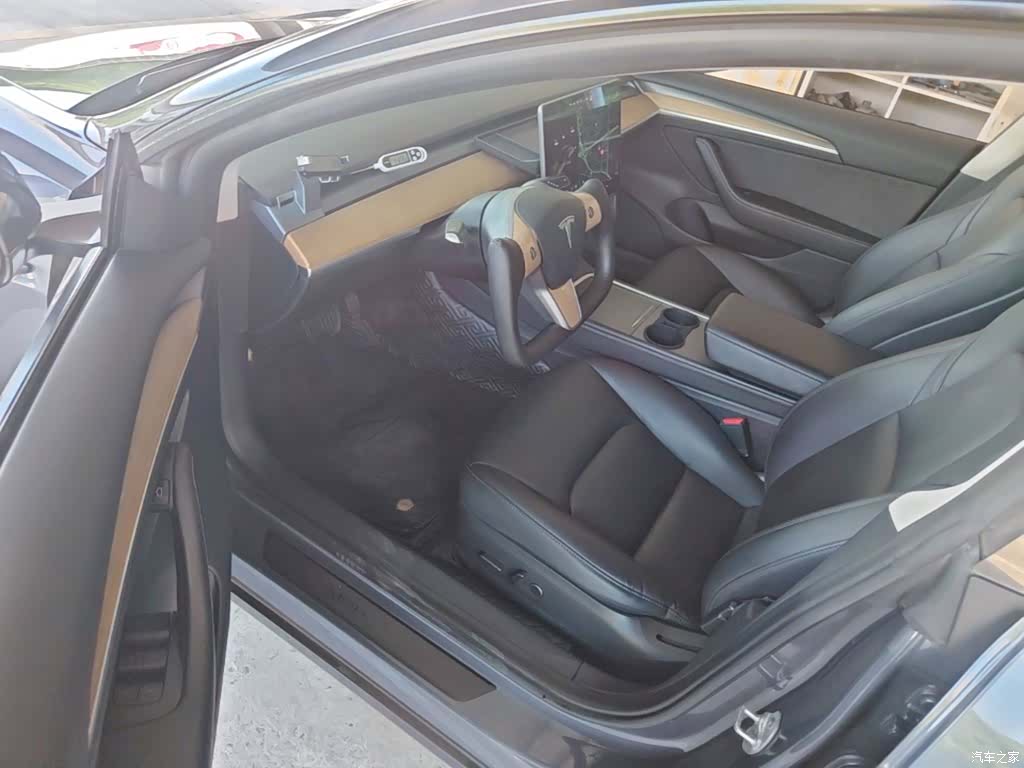 Tesla Model 3, 2021 16