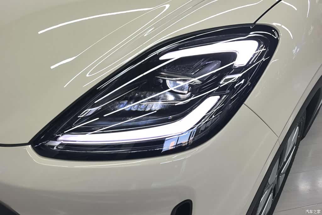 Wuling S, 2026 все фото