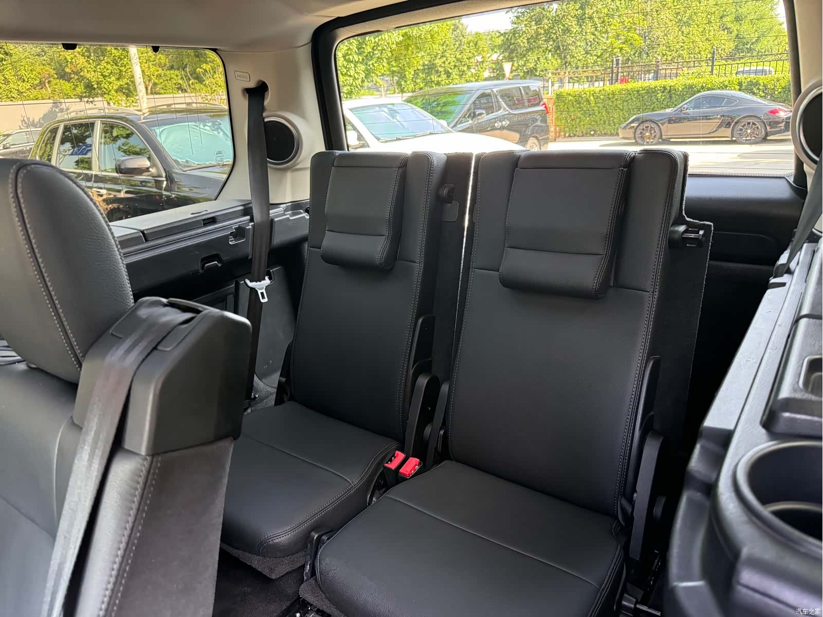 Land Rover Discovery, 2015 10
