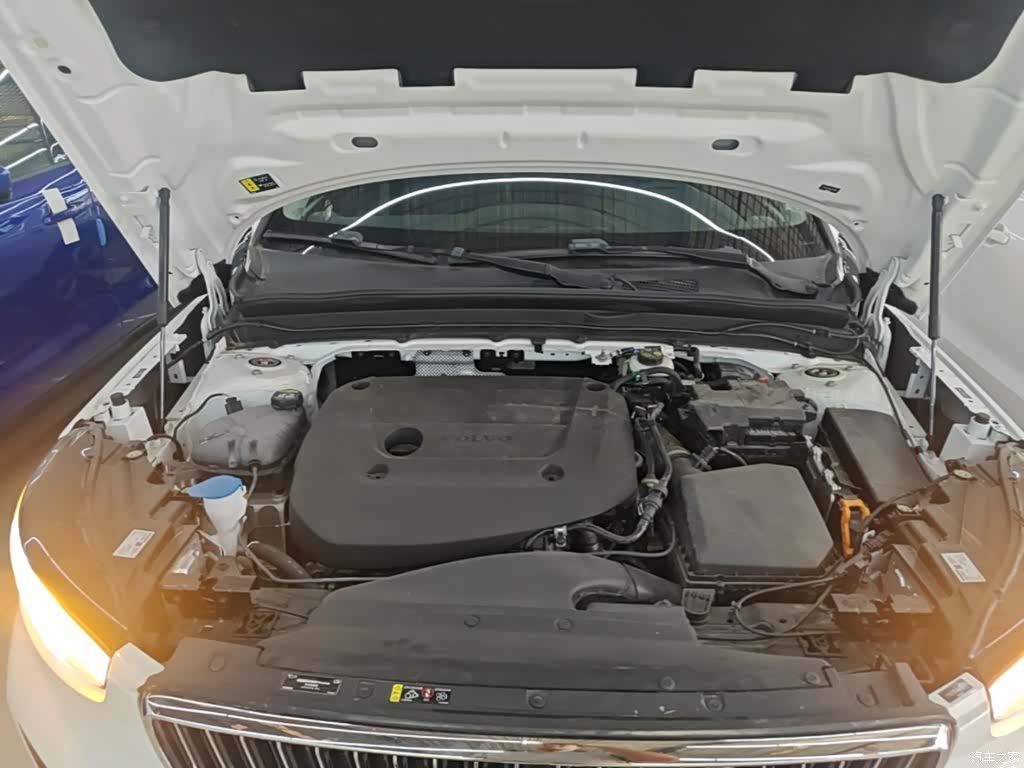 Volvo XC40, 2025 20