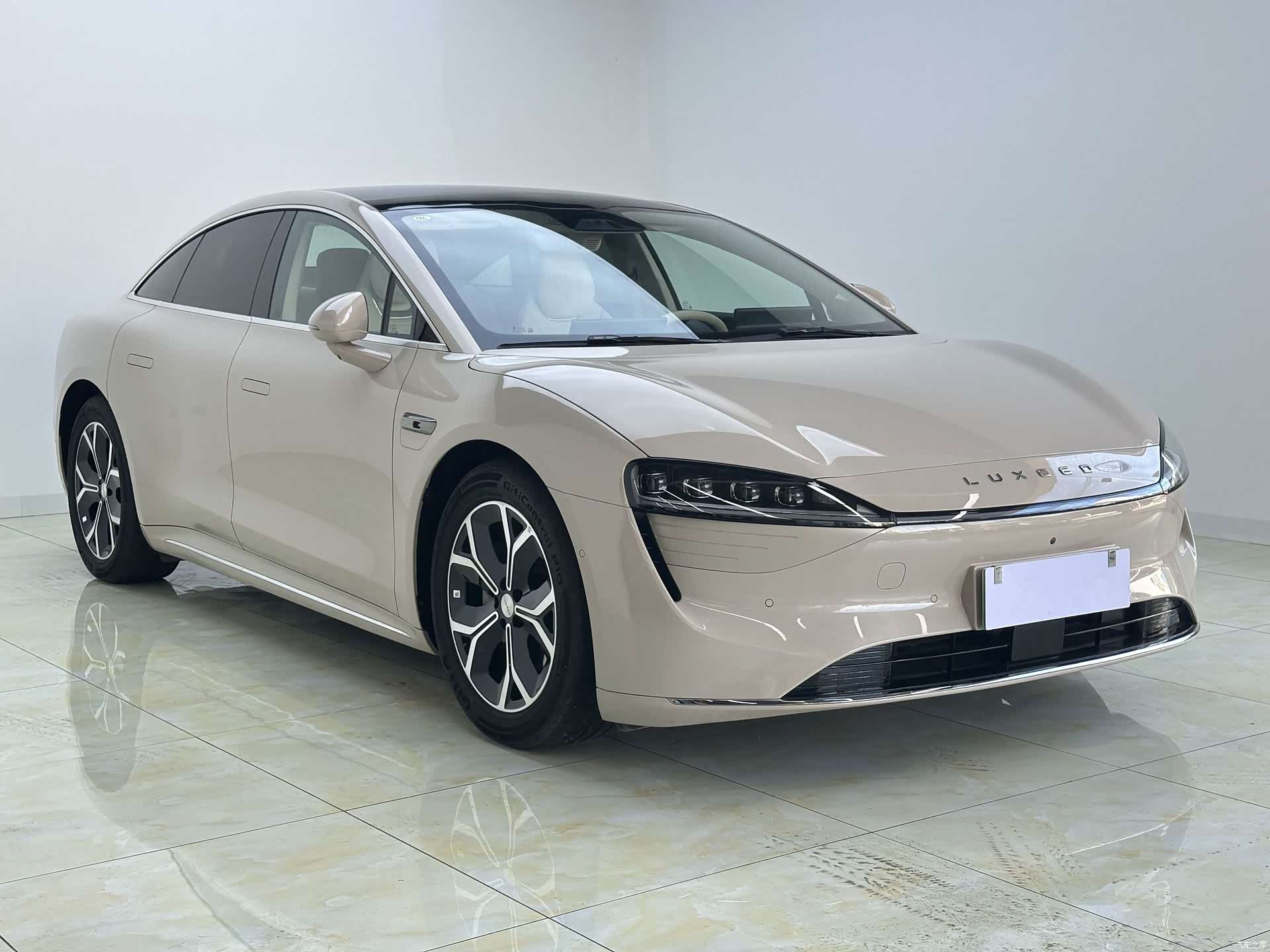 Luxeed S7, 2025 3