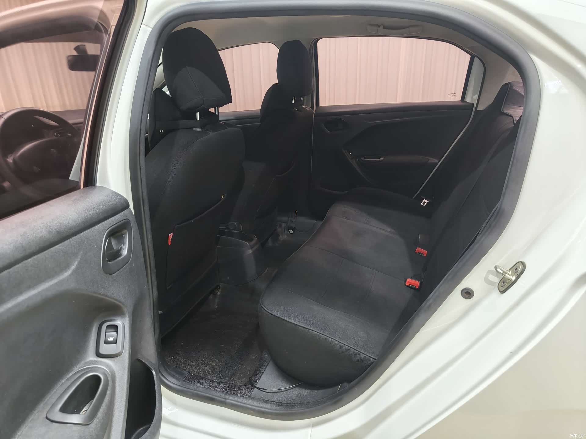 Peugeot 301, 2017 10