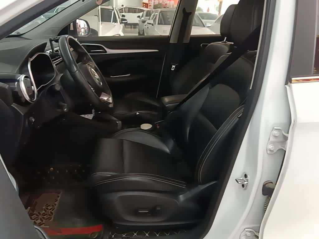 MG ZS, 2019 15