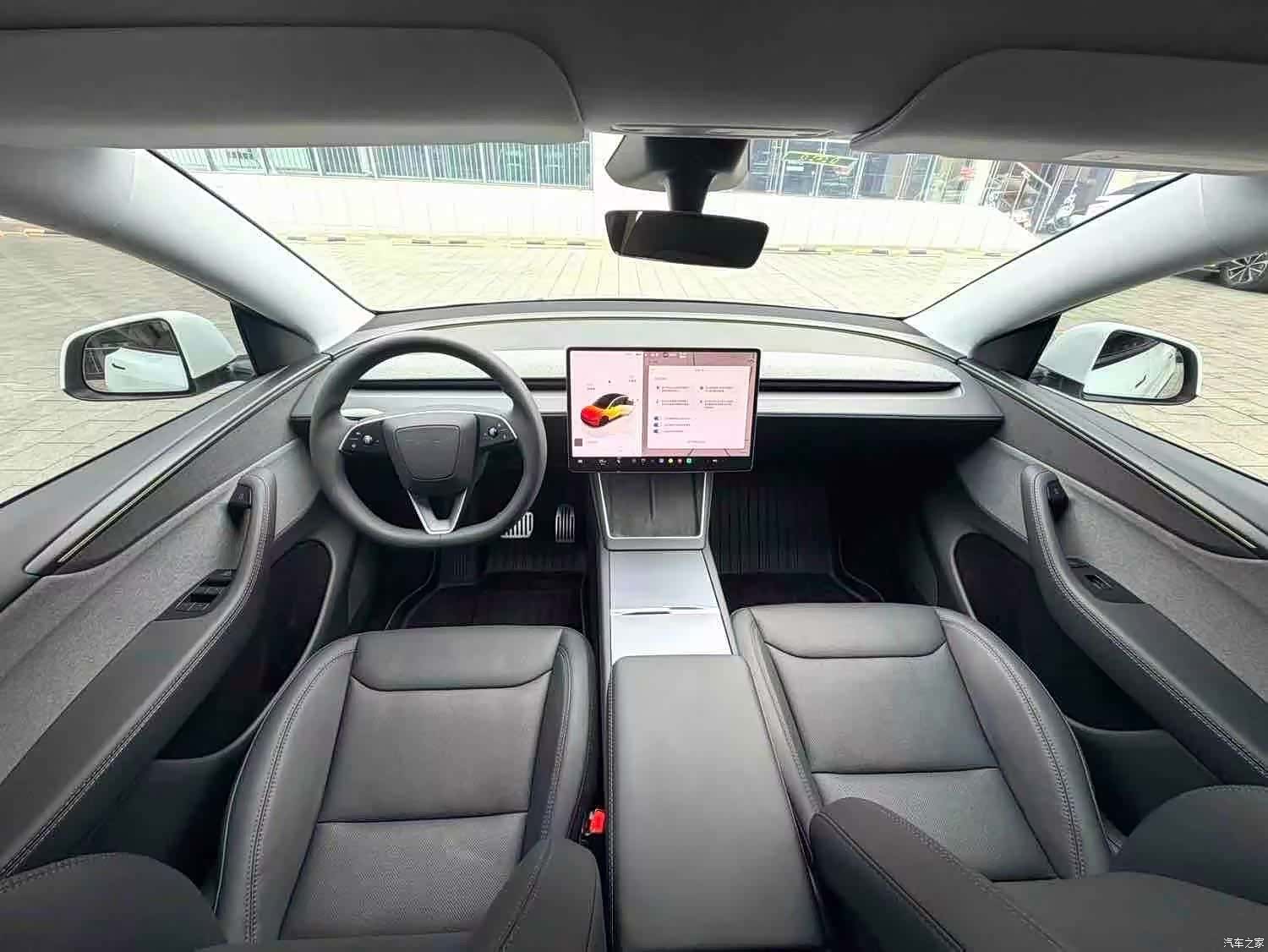Tesla Model Y, 2026 6