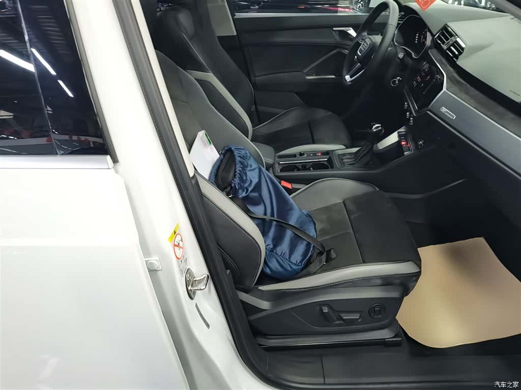 Audi Q3, 2022 20