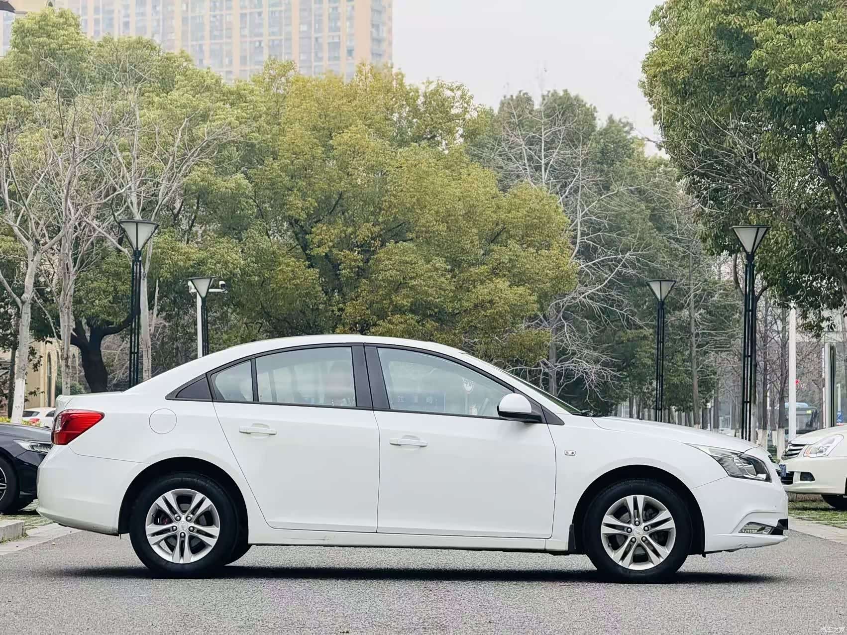 Chevrolet SE, 2015 4