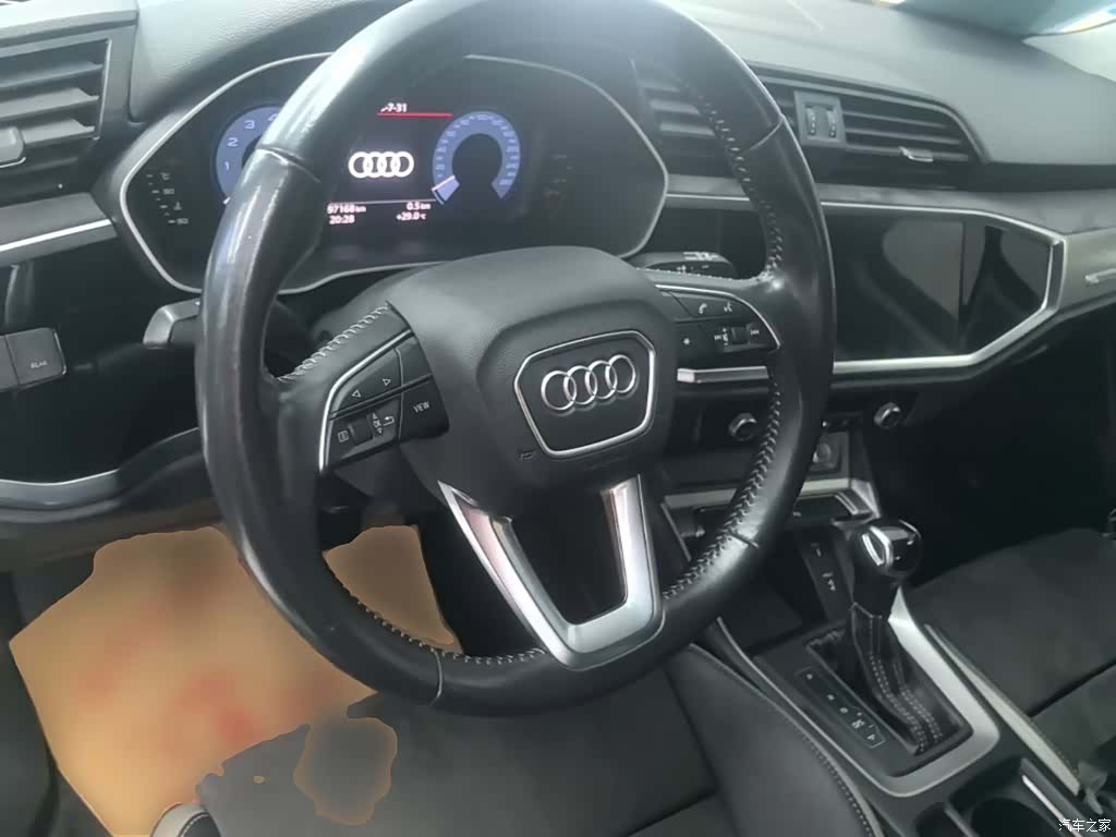 Audi Q3, 2020 11