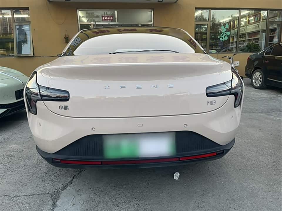 XPENG MONA M03