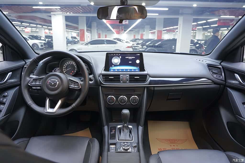 Mazda CX-4, 2020 18