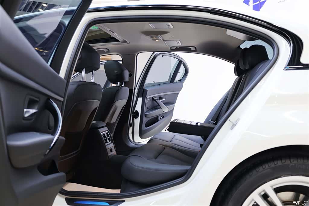 BMW 3 Series, 2017 25