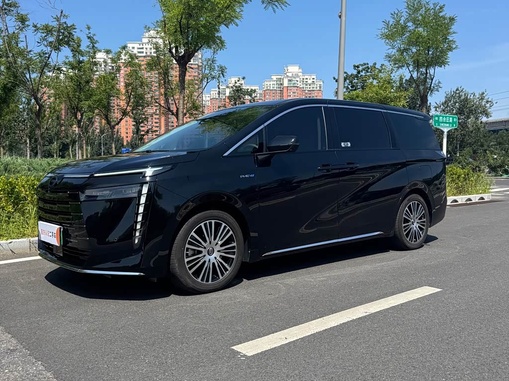 GAC E8 PHEV