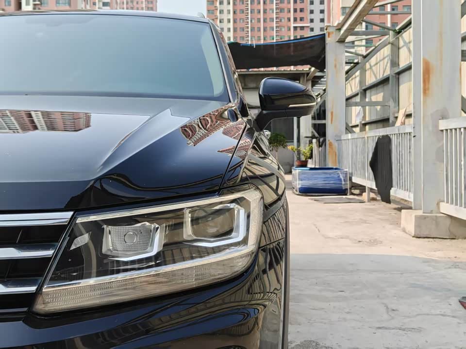 Volkswagen Tiguan L Volkswagen Tiguan L